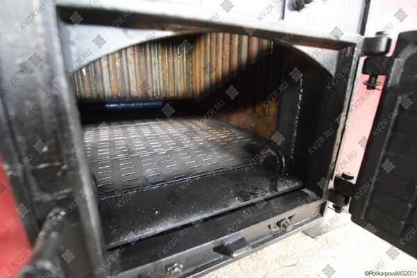 Колосниковая топка котла 1.86 МВт уголь дрова